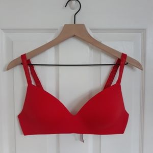 VS red bra